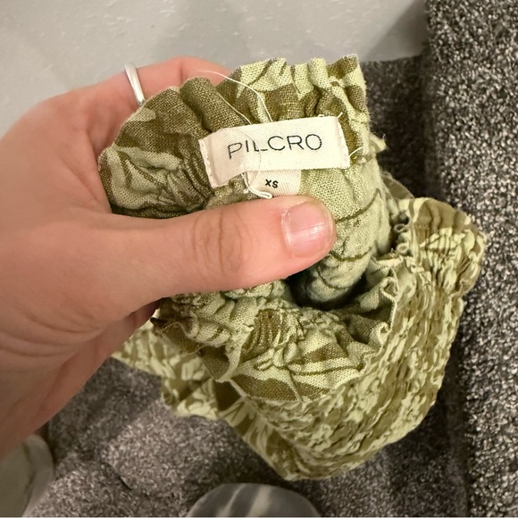 Anthropologie Pilcro Smocked Printed Linen Jumpsuit in Moss - Picture 7 of 9